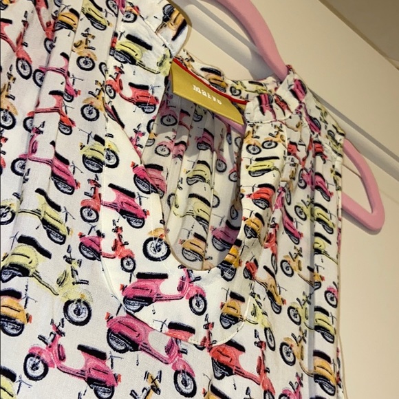 cute moped blouse - Picture 2 of 4